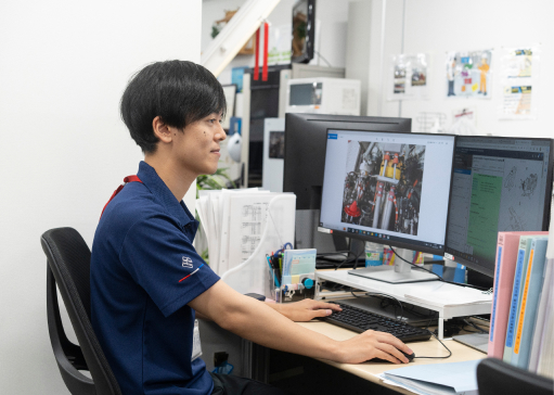 写真：品質保証部の様子