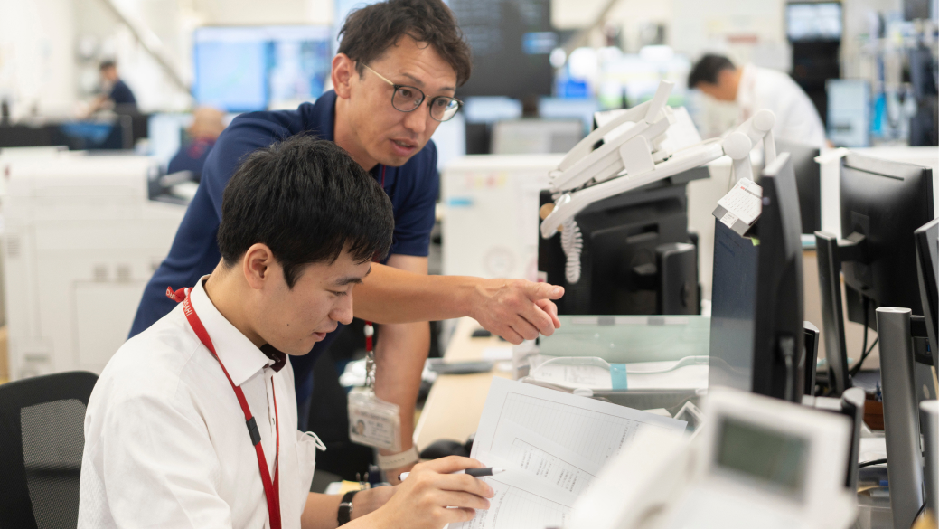 写真：営業部の様子