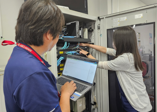 写真：システム管理室の様子